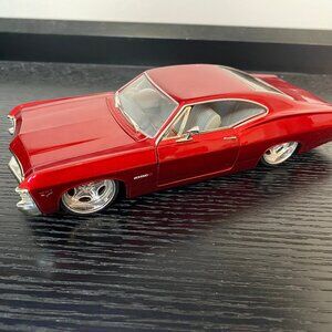 1967 Chevrolet Impala SS Licensed Reproduction Scale 1/24 Red Jada Toys China